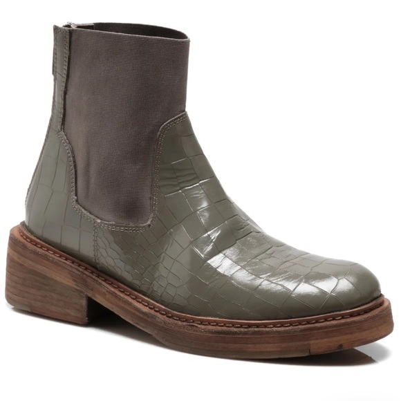 FP Arlo Santa Fe Chelsea Booties - Picture 2 of 12